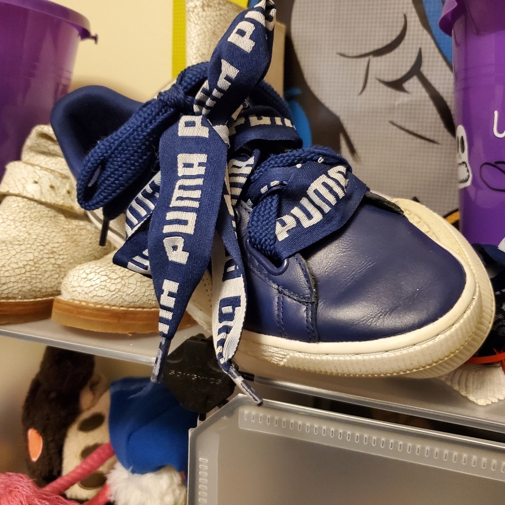 Puma womans sneakers